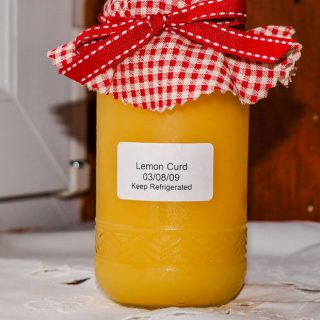 jar of lemon curd