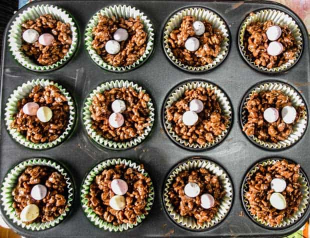spoon the chocolate krispies mixture into paper cases