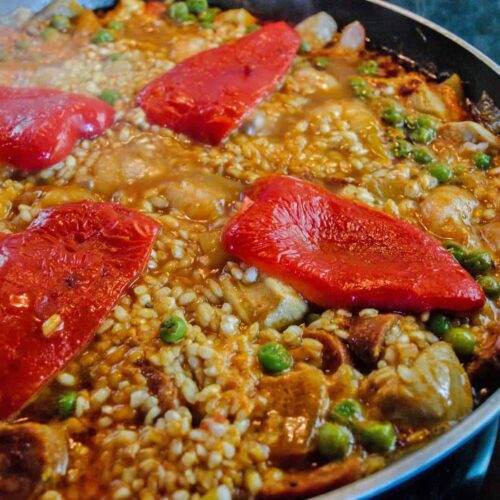 Paella with red peppers