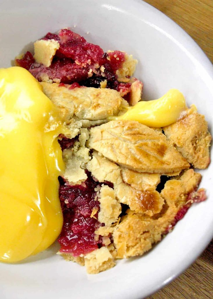 WW2 Blackberry & Apple Pie and Wartime Beef Stew Farmersgirl Kitchen