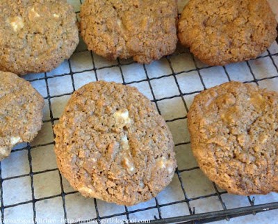 Vanilla Oat Cookies