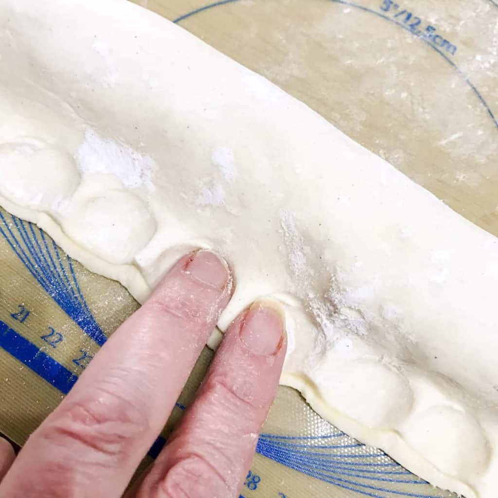 Crimp Puff Pastry roll