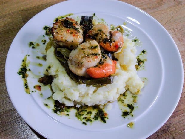 Seared Scallops on Leek Tagliatelle