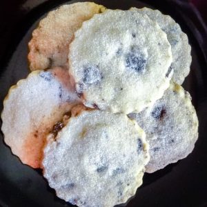 5 Chocolate Chip Cookies