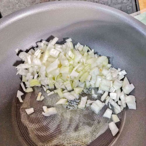 chop[ed onion in pan
