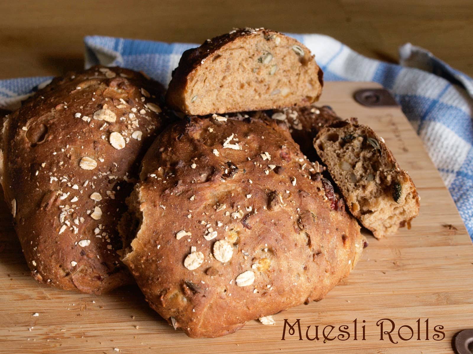 Muesli Rolls and a review of Bread by Dean Brettschneider Farmersgirl Kitchen