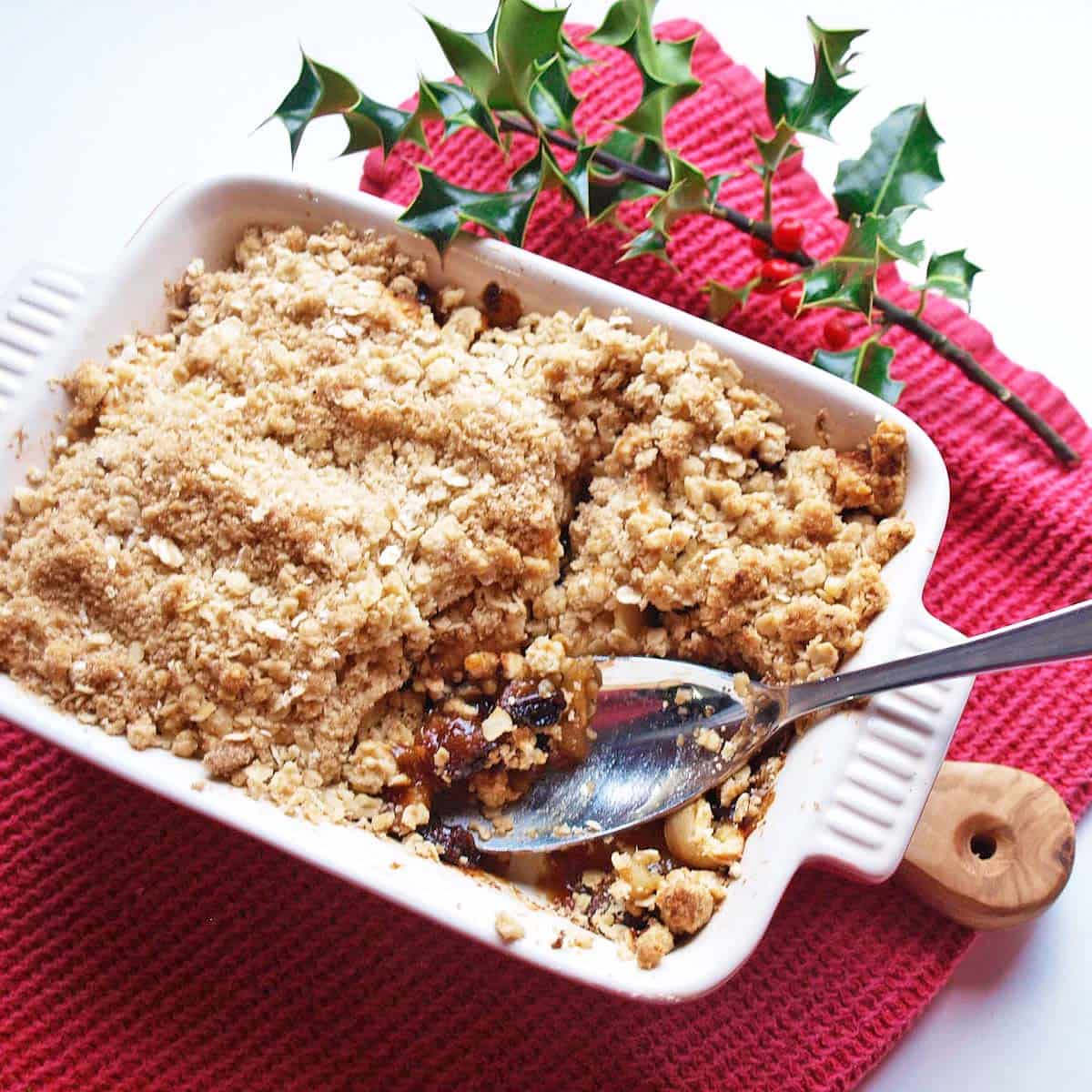 Mincemeat and Apple Crumble with holly