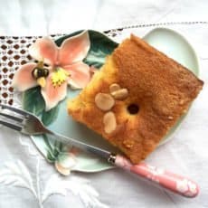 Glorious soft almond sponge with juicy fresh plums: Plum and Almond Traybake Cake