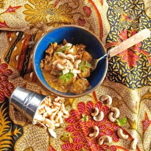 slow cooker chicken coconut curry.