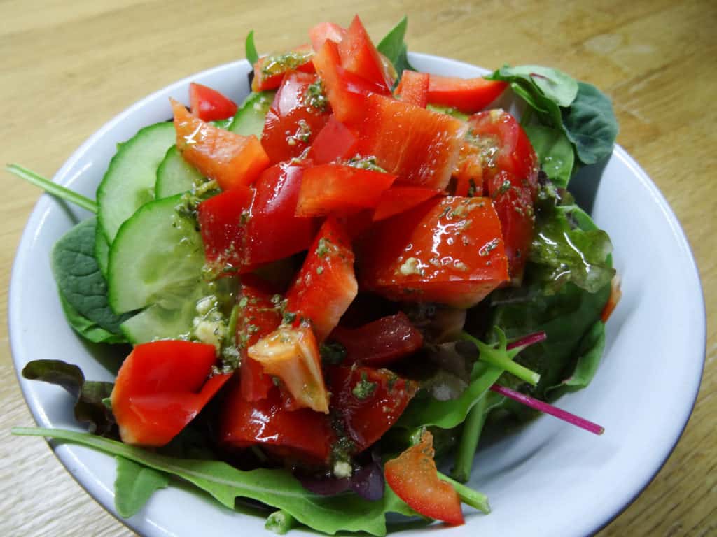 Salad with Coriander and Mint Dressing 