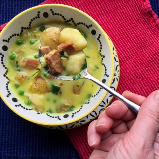 Simply Seasonal Wild Garlic Ham and Pea Chowder #chowder #wildgarlic #recipe
