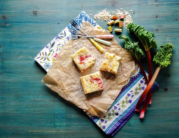 Oaty Rhubarb Cheesecake Bars | Farmersgirl Kitchen