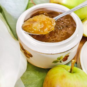 Easy Greengage and Apple Jam Recipe