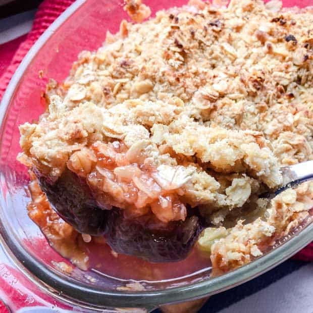 Spoonful of Rhubarb Crumble