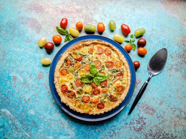 Tomato & Bacon Tart with tomatoes