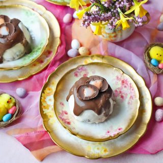 Mini Egg Ice Cream Cakes with extra mini eggs and Easter decorations