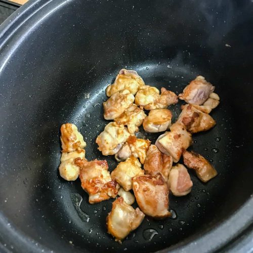 Chicken frying in slow cooker