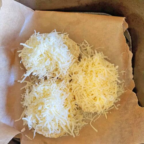 French bread with grated cheese