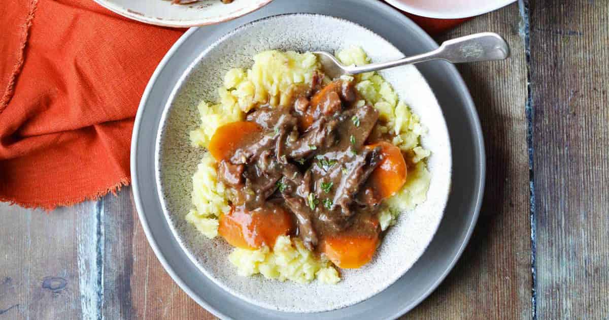 Slow Cooker Beef Short Ribs - Farmersgirl Kitchen