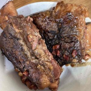Cooked sBeef short ribs