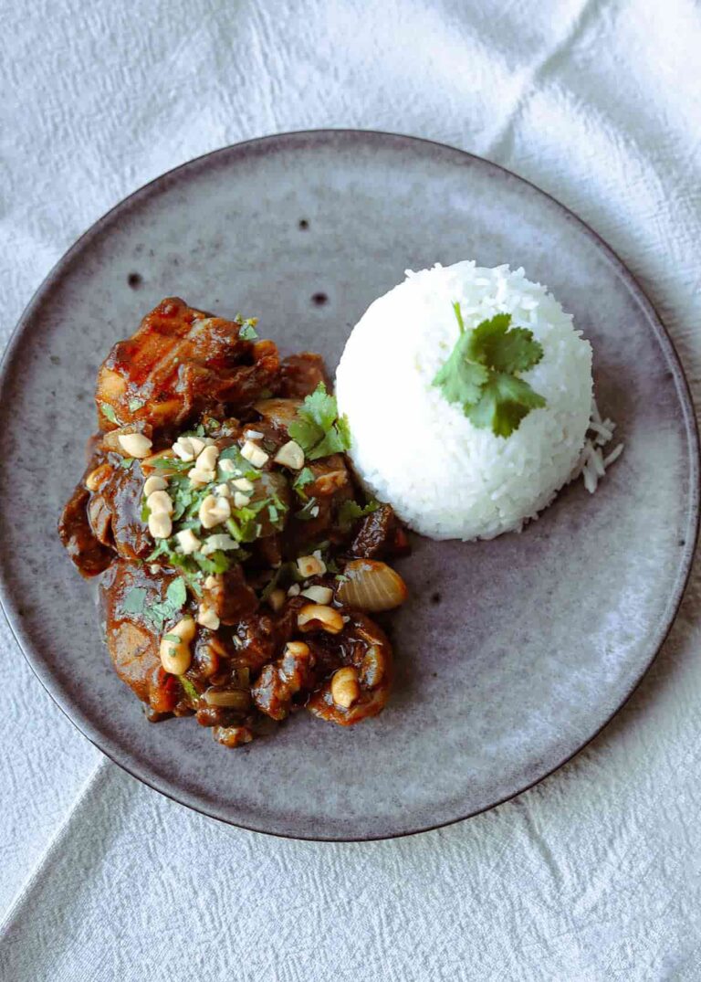 Slow Cooker Beef Massaman Curry - Farmersgirl Kitchen