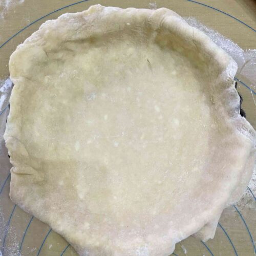 Air Fryer Mincemeat Tart line tart tin with pastry