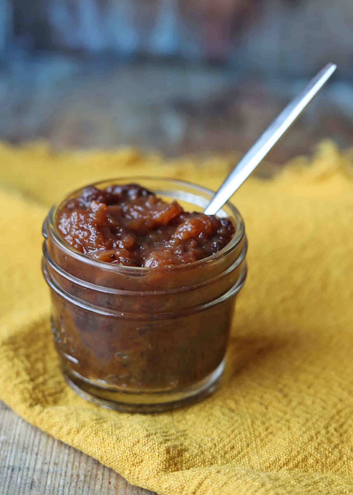 Slow Cooker Date and Apple Chutney Farmersgirl Kitchen