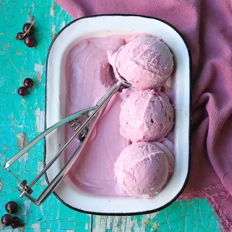 No Churn Blackcurrant Ice Cream