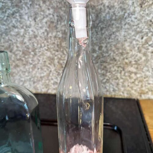 fill sterilised glass bottles with cordial.