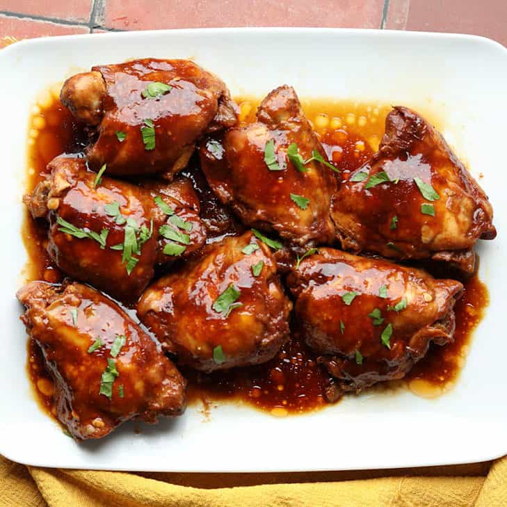 Slow cooker chicken thighs in bbq sauce